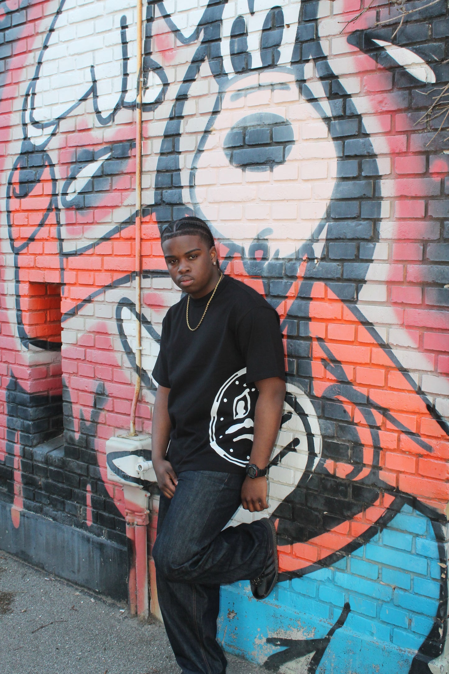JUMBO CLOCK TEE *BLACK